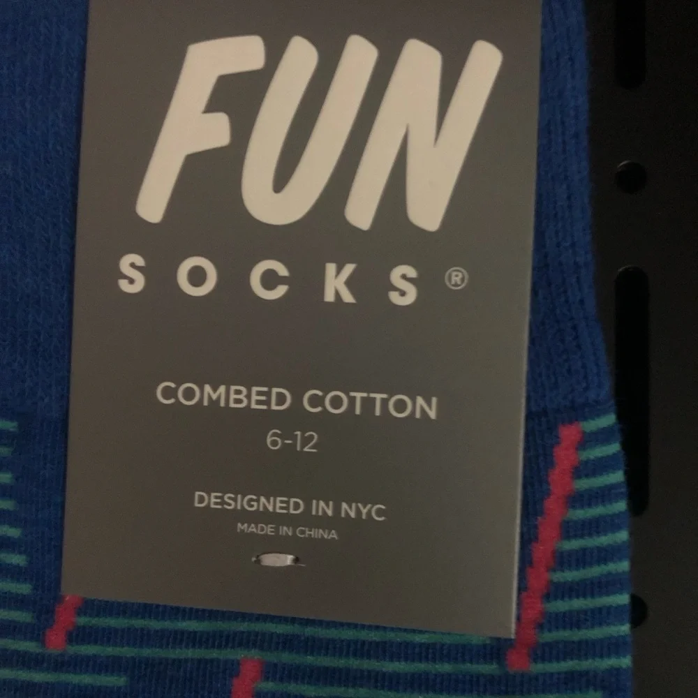 Men’s Striped Blue Crew Socks with Geometric triangles